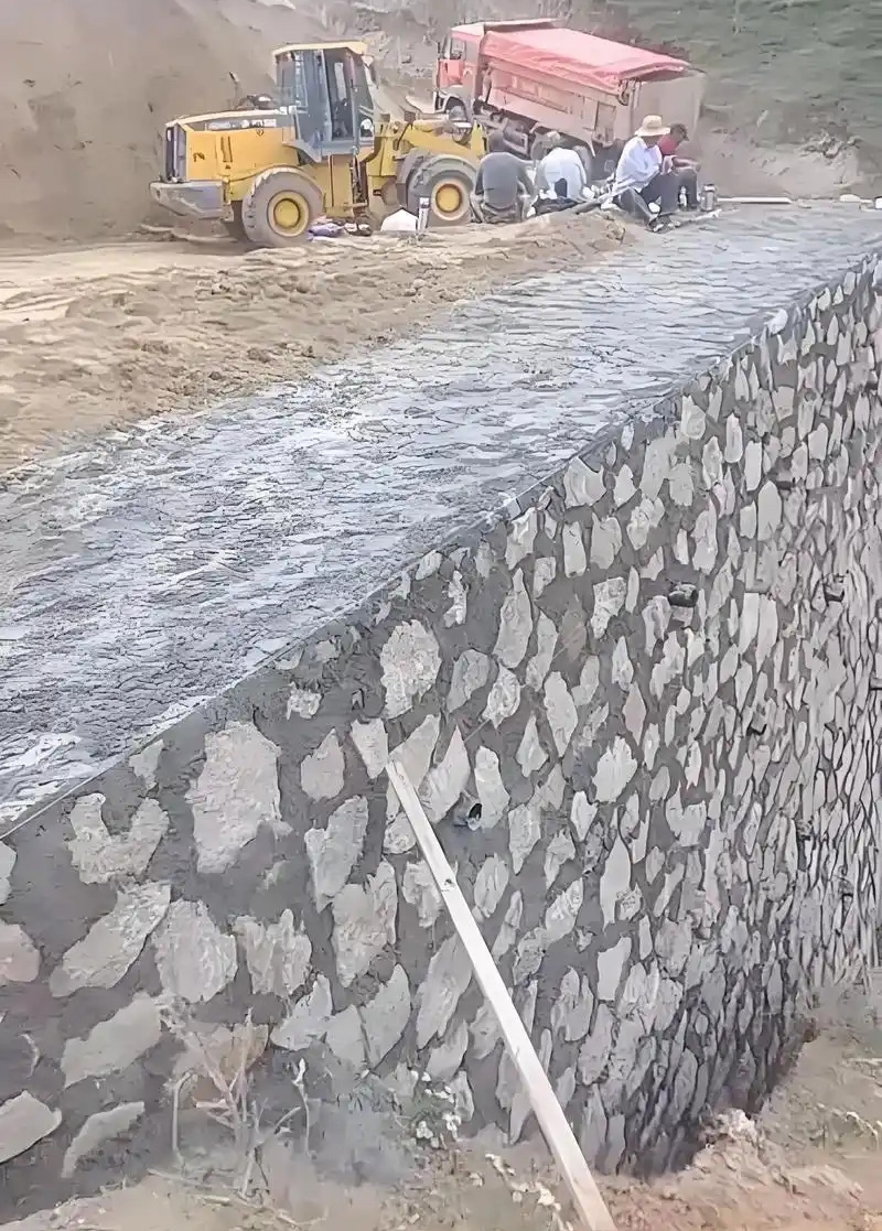 太原边坡加固